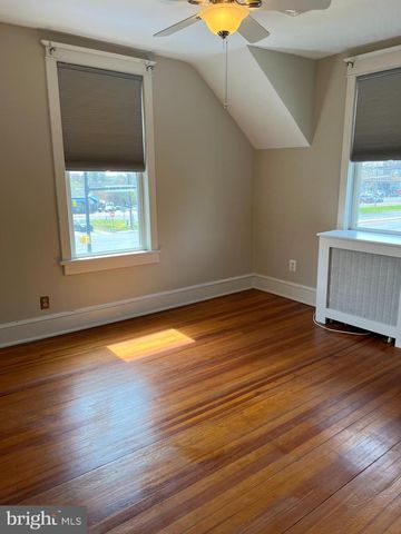 2237 N WAKEFIELD ST, Arlington, VA 22207