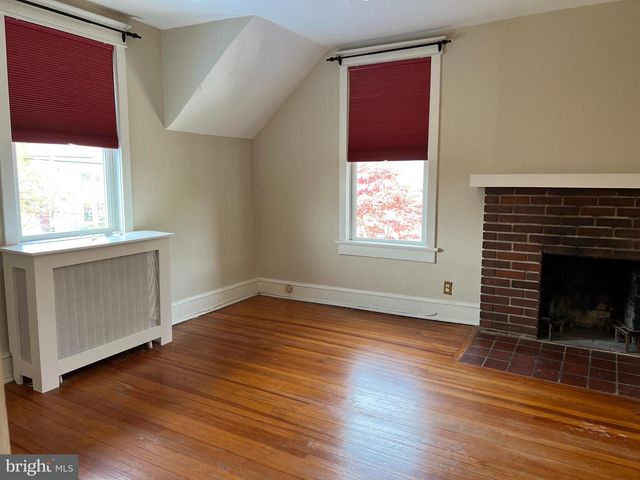 2237 N WAKEFIELD ST, Arlington, VA 22207