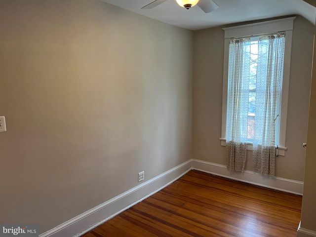 2237 N WAKEFIELD ST, Arlington, VA 22207