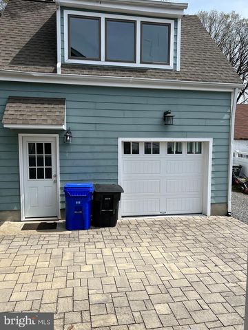 2237 N WAKEFIELD ST, Arlington, VA 22207