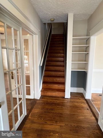 2237 N WAKEFIELD ST, Arlington, VA 22207