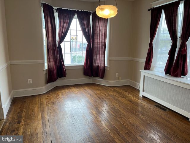 2237 N WAKEFIELD ST, Arlington, VA 22207