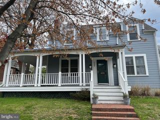 2237 N WAKEFIELD ST, Arlington, VA 22207