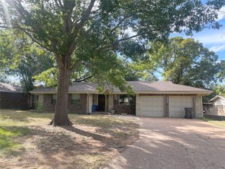 1424 Scenic Drive, Graham, TX 76450