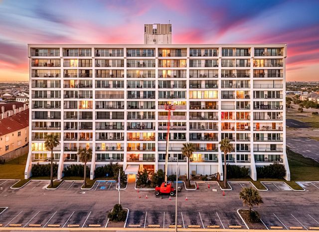 7310 Seawall Boulevard 702, Galveston, TX 77551