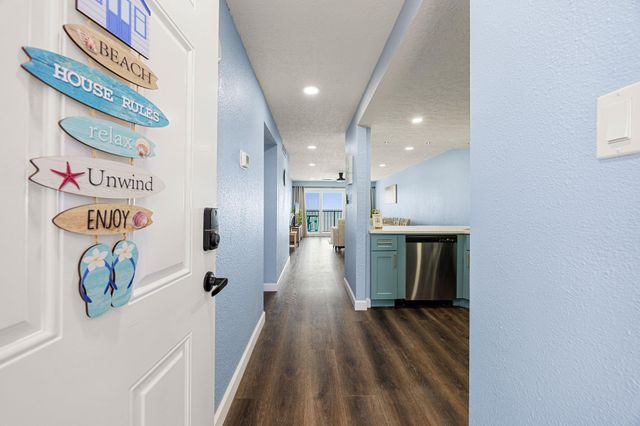 7310 Seawall Boulevard 702, Galveston, TX 77551