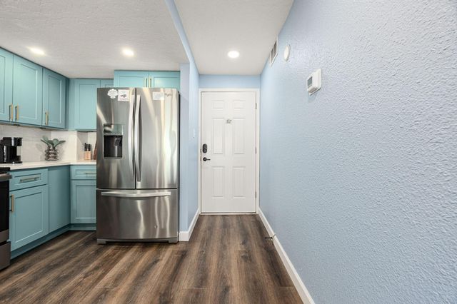 7310 Seawall Boulevard 702, Galveston, TX 77551