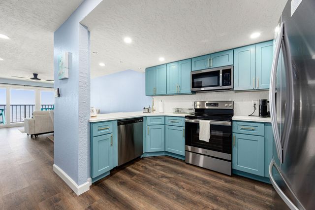 7310 Seawall Boulevard 702, Galveston, TX 77551