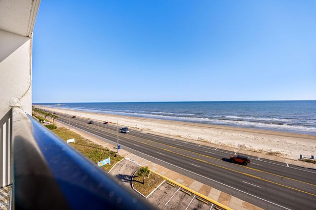 7310 Seawall Boulevard 702, Galveston, TX 77551