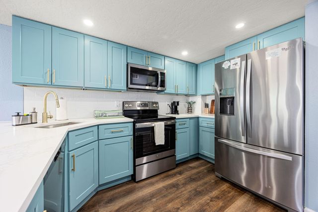 7310 Seawall Boulevard 702, Galveston, TX 77551