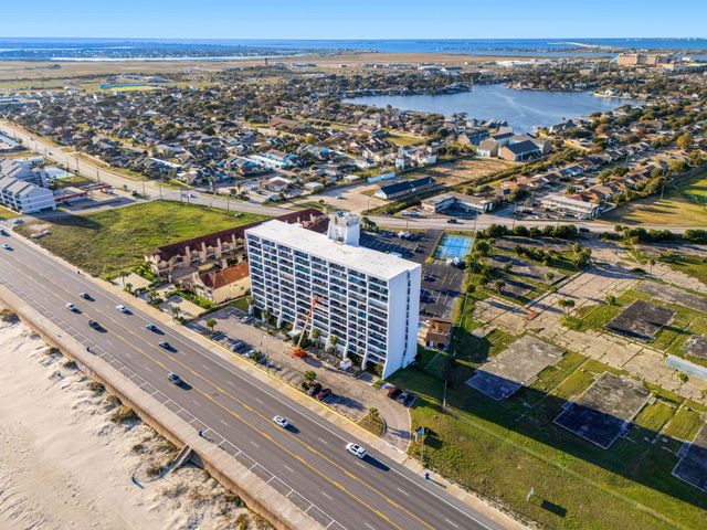 7310 Seawall Boulevard 702, Galveston, TX 77551