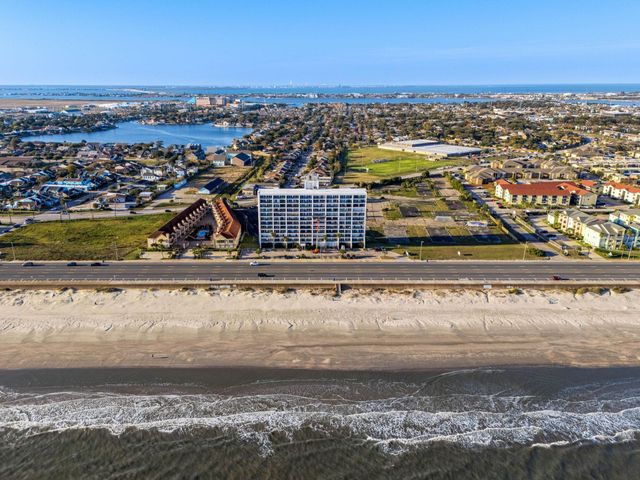 7310 Seawall Boulevard 702, Galveston, TX 77551