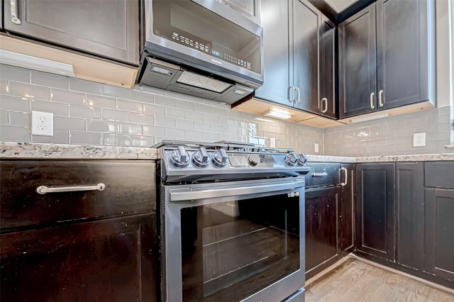 2227 Chenevert Street, Houston, TX 77003
