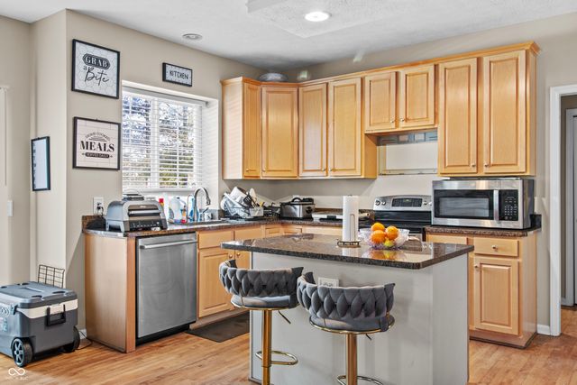 11704 Gray Eagle Drive, Fishers, IN 46037