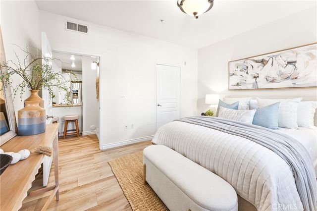 2105 Watermarke, Irvine, CA 92612