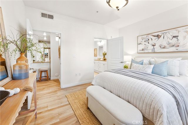2105 Watermarke, Irvine, CA 92612