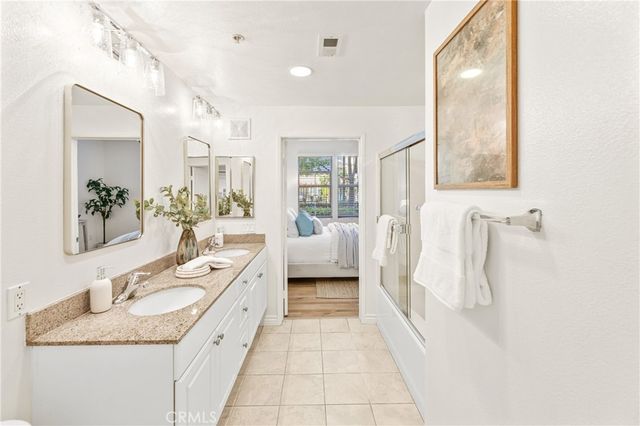 2105 Watermarke, Irvine, CA 92612