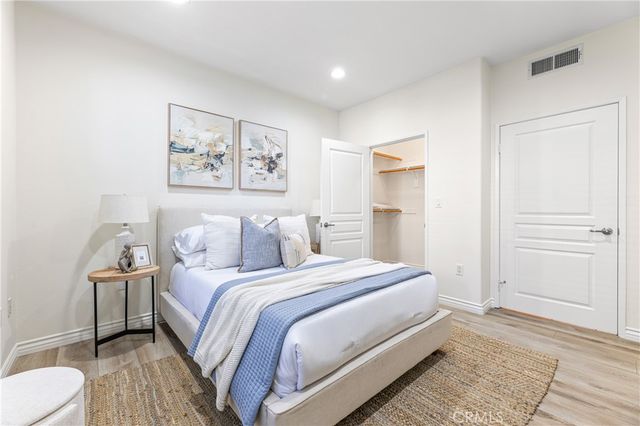 2105 Watermarke, Irvine, CA 92612