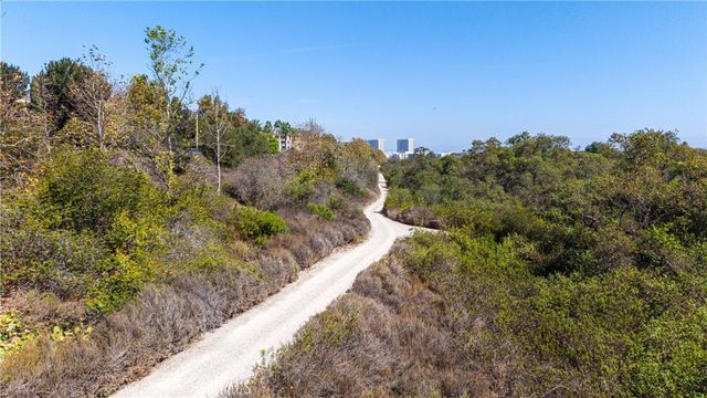 2105 Watermarke, Irvine, CA 92612
