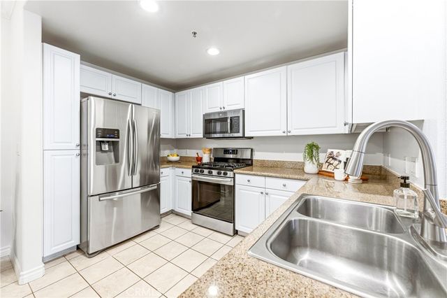 2105 Watermarke, Irvine, CA 92612