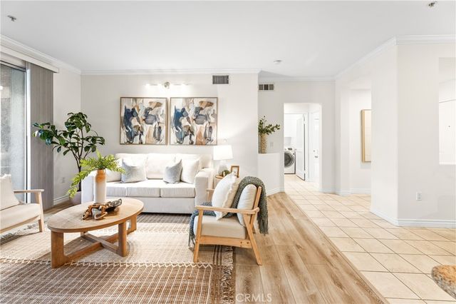 2105 Watermarke, Irvine, CA 92612