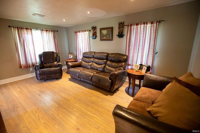 12628 Peach Road, Plymouth, IN 46563