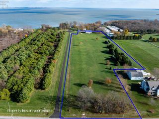 NE 3621 Catawba Road, Port Clinton, OH 43452