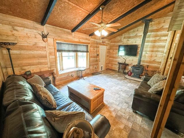 2040 Marion County Road 3509, Jefferson, TX 75657