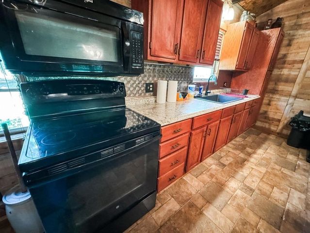 2040 Marion County Road 3509, Jefferson, TX 75657