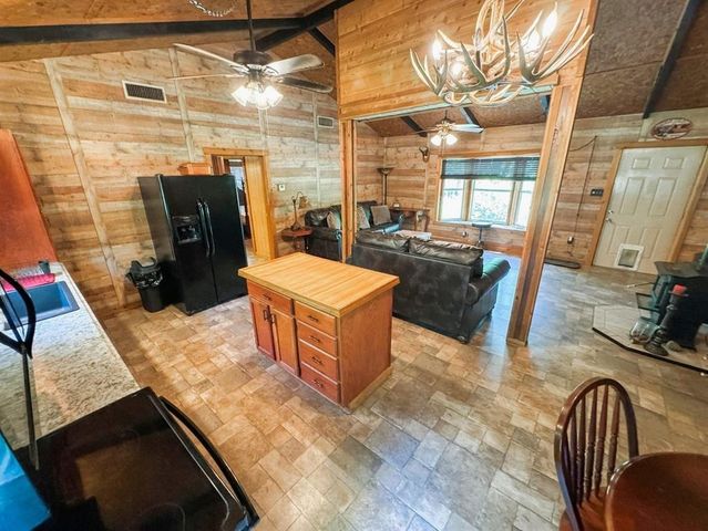 2040 Marion County Road 3509, Jefferson, TX 75657