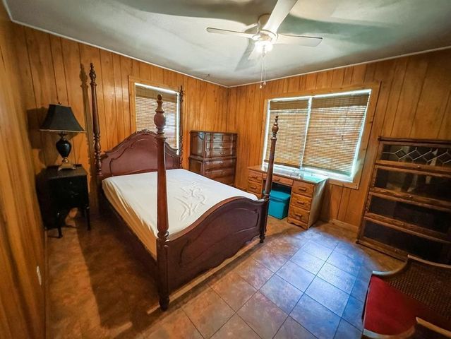 2040 Marion County Road 3509, Jefferson, TX 75657