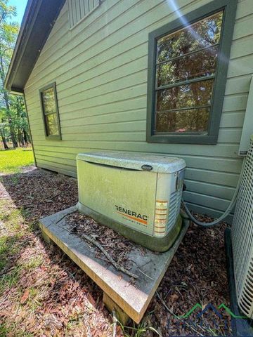 2040 Marion County Road 3509, Jefferson, TX 75657