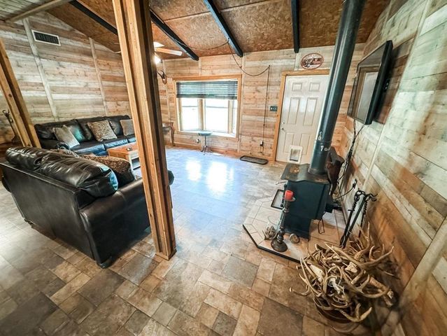 2040 Marion County Road 3509, Jefferson, TX 75657