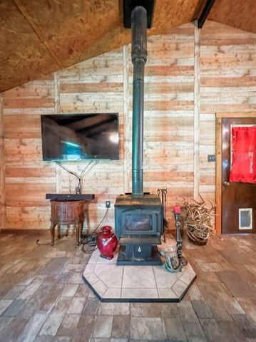 2040 Marion County Road 3509, Jefferson, TX 75657