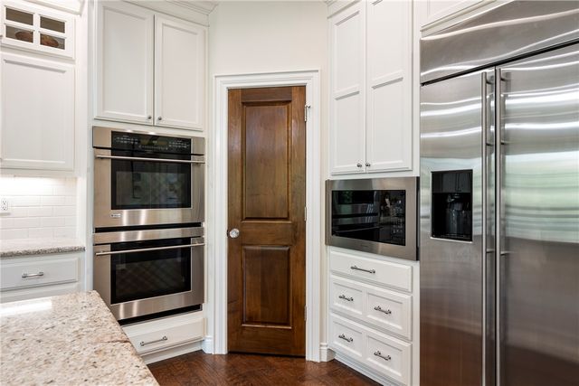 3140 Laurel Circle, Centerton, AR 72719