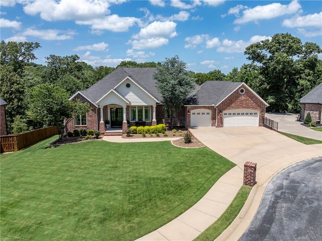 3140 Laurel Circle, Centerton, AR 72719