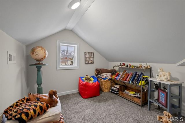 9842 Coventry Lane, St Louis, MO 63123