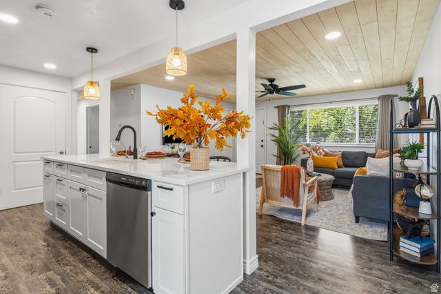 978 E 40 N, Springville, UT 84663