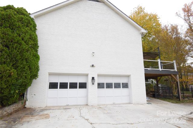 4128 Carmel Forest Drive, Charlotte, NC 28226