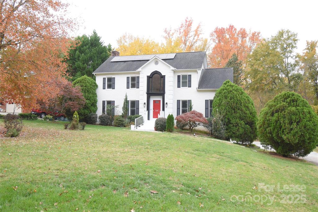 4128 Carmel Forest Drive, Charlotte, NC 28226