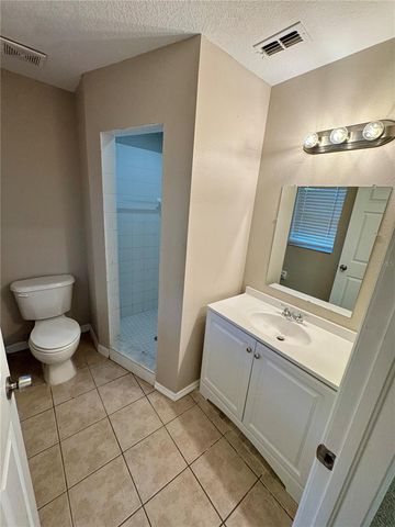 3305 E 38TH AVENUE, Tampa, FL 33610