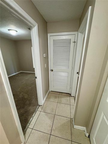 3305 E 38TH AVENUE, Tampa, FL 33610