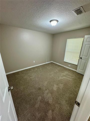 3305 E 38TH AVENUE, Tampa, FL 33610