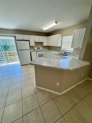 3305 E 38TH AVENUE, Tampa, FL 33610