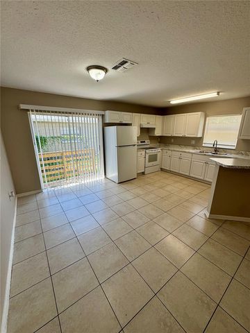 3305 E 38TH AVENUE, Tampa, FL 33610