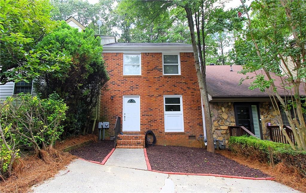1492 Bentley SE Lane, Marietta, GA 30067