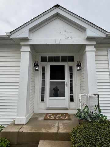 93 Netherlands Drive, Antioch, IL 60002