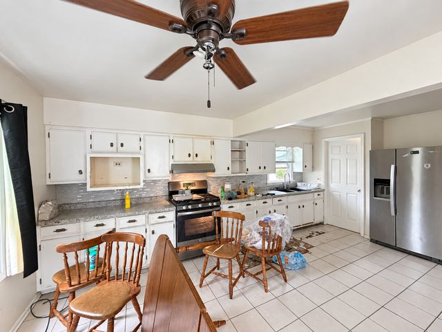 22040 Main Street, Richton Park, IL 60471