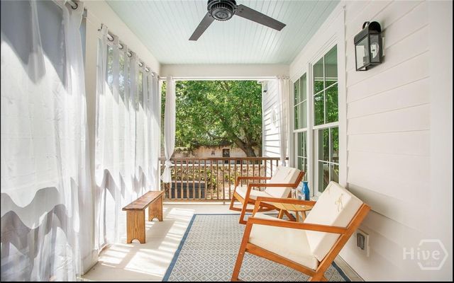 1 E Gordon Street 2, Savannah, GA 31401