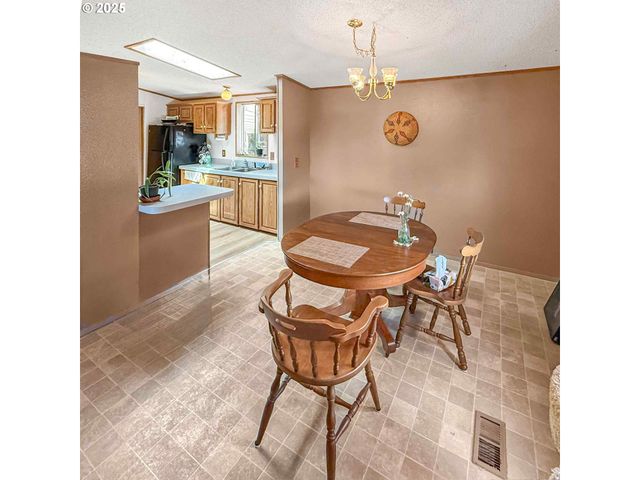 98041 HALLWAY Rd 37, Brookings, OR 97415